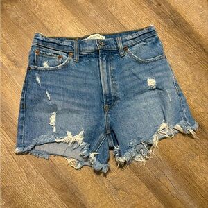 A&F 4inch Mom Short